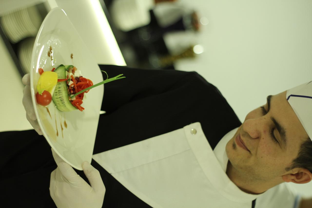 Iyaspark Hotel Isparta Zewnętrze zdjęcie